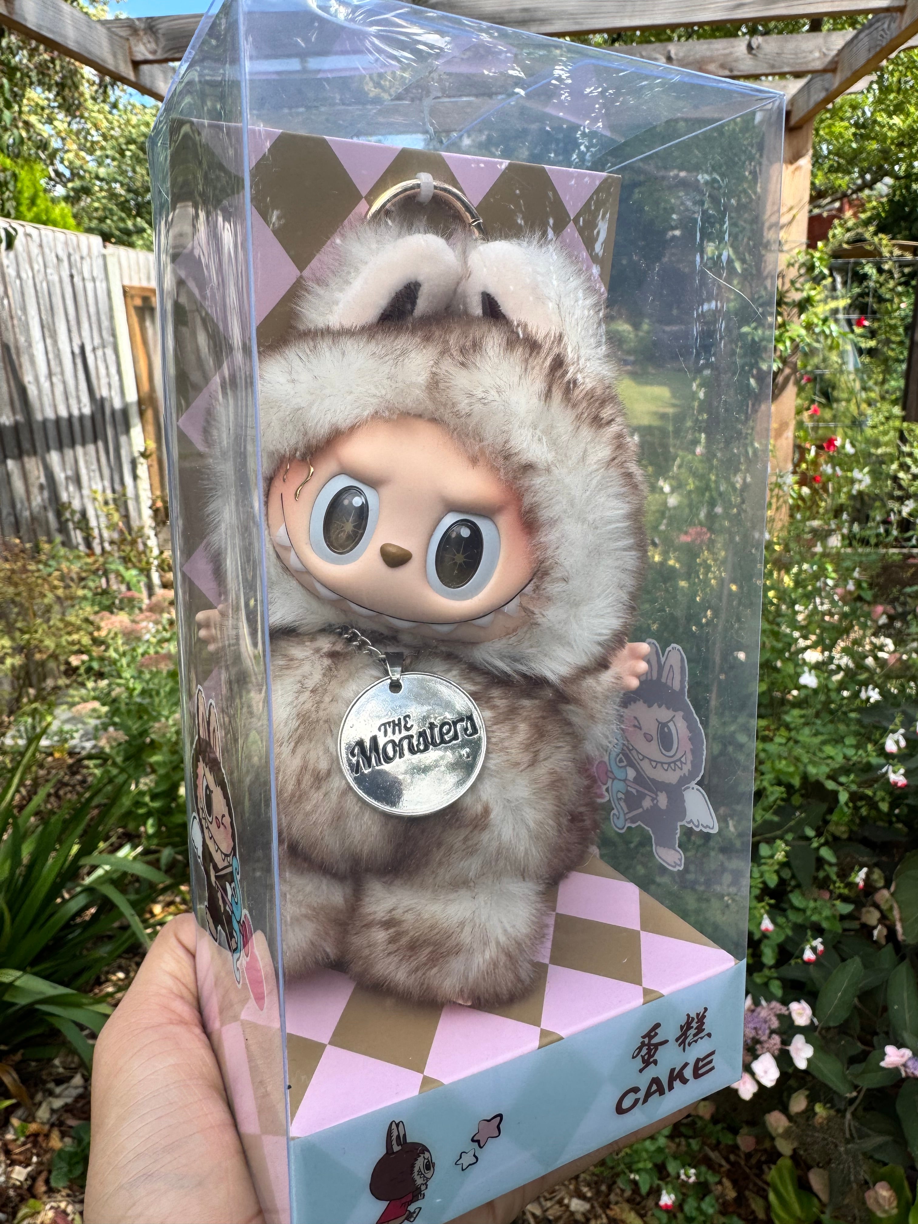 Fluffy Cake 17cm Monster Doll