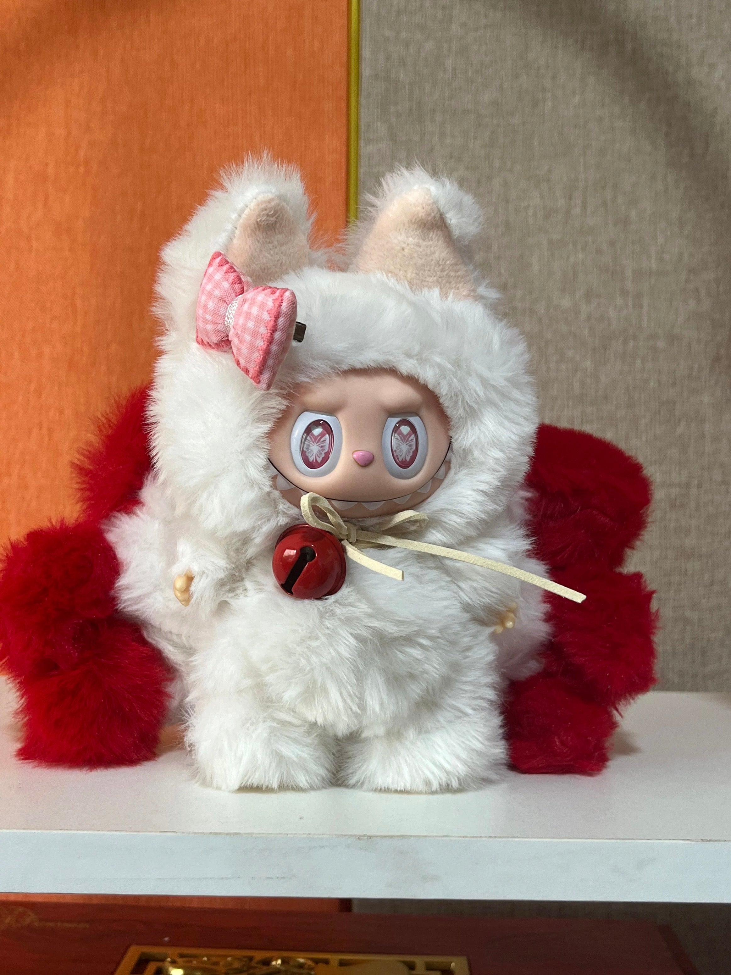 17 Cm White & Red Nine-Tailed Fox Vinyl Face Monster