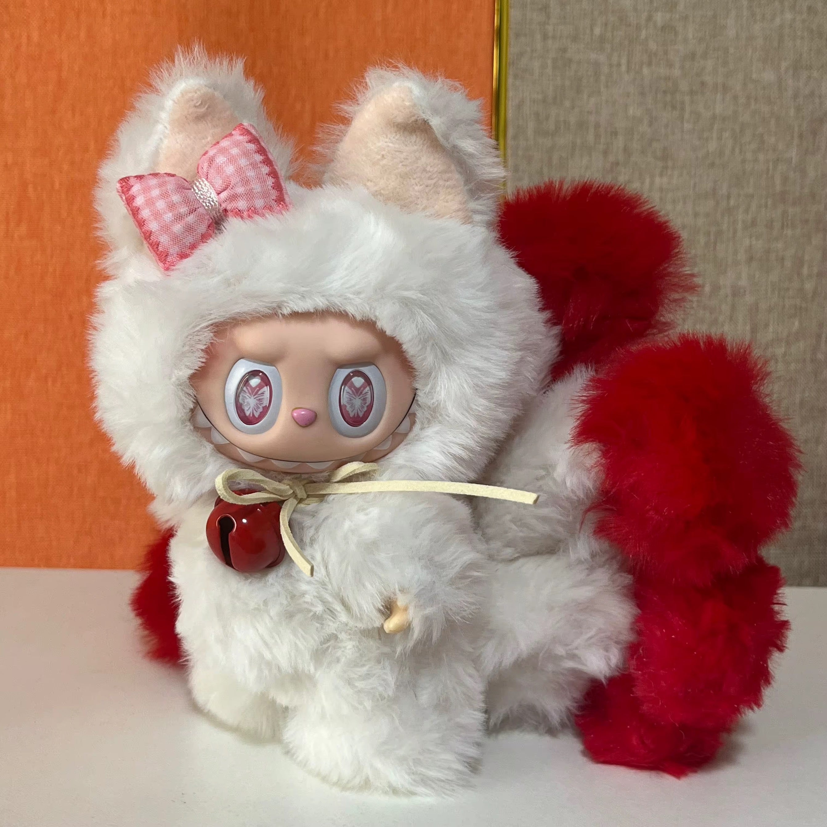 17 Cm White & Red Nine-Tailed Fox Vinyl Face Monster